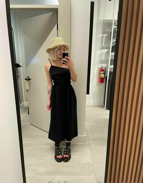 cute ladyboy onlyfans best img