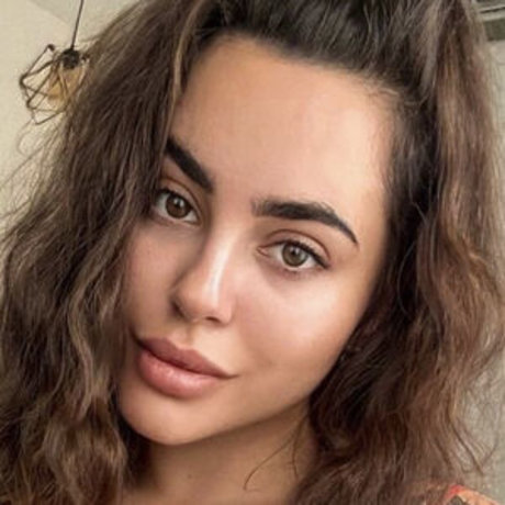 Karyna Kardelian nude pornstar archive