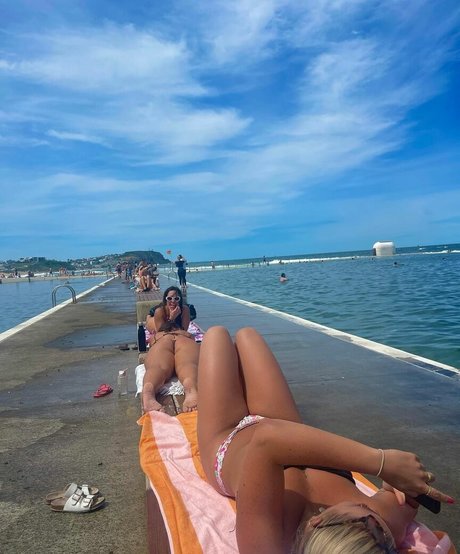 pregnant milf onlyfans art naked galleries