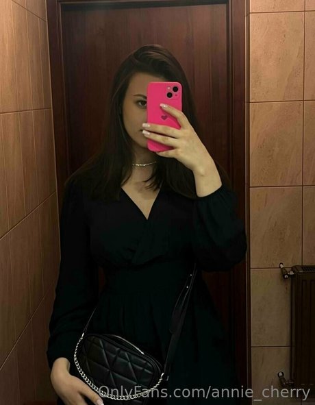 lips onlyfans sexy nude pic