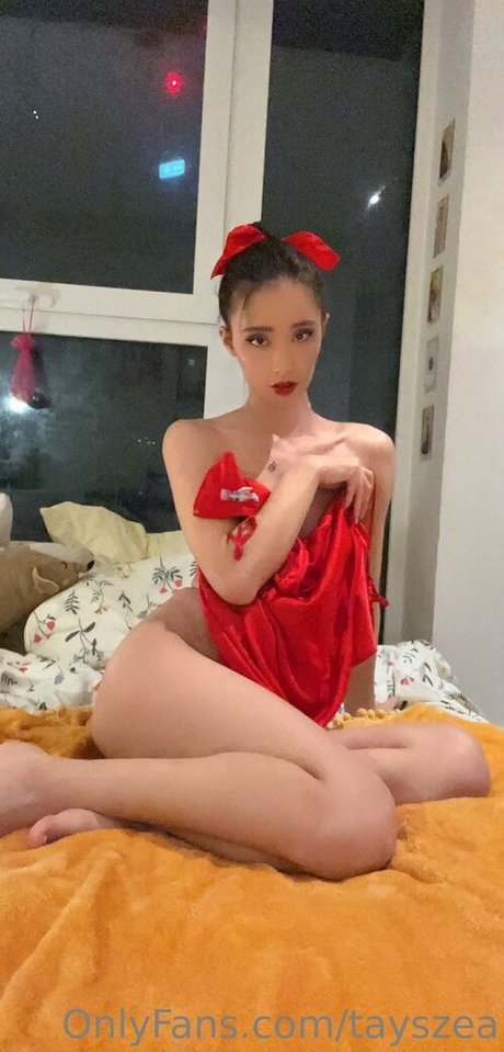 Tayszea art model galleries