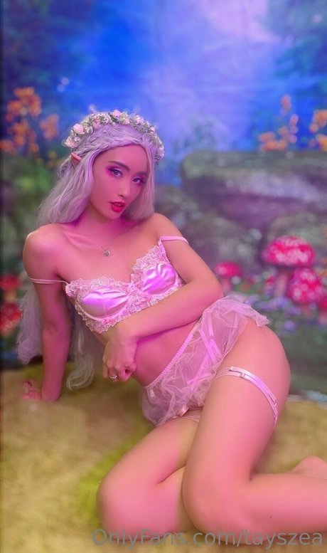 Tayszea sexy pornstar img