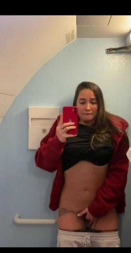 karleegrey nudes model image