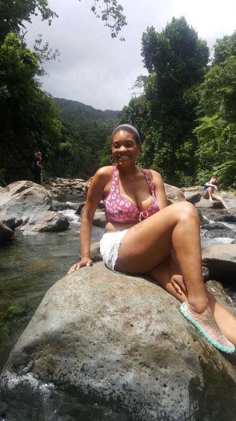 NykkiMFSavage pornstar top pictures