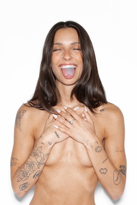 Adelia Clark model pornographic pics