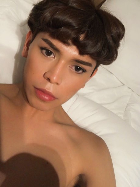 Alonso Torres pretty actress gallery