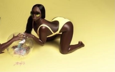 Dark Chile nice pornstar image