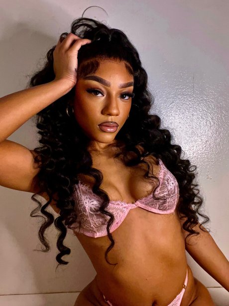 ALEXANDRIAH art pornstar pics