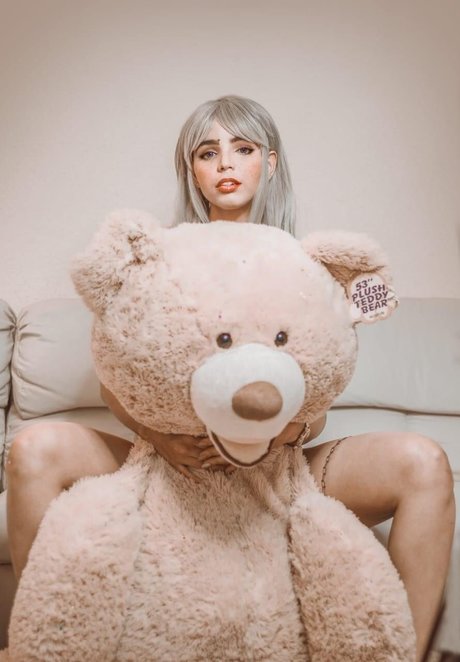 Odett Mart star images