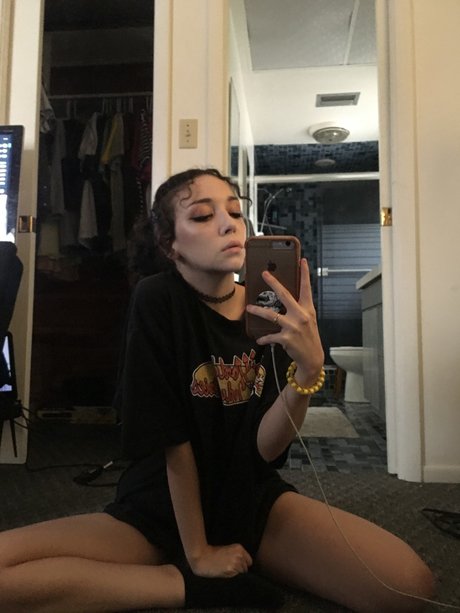 Sen star porn pictures