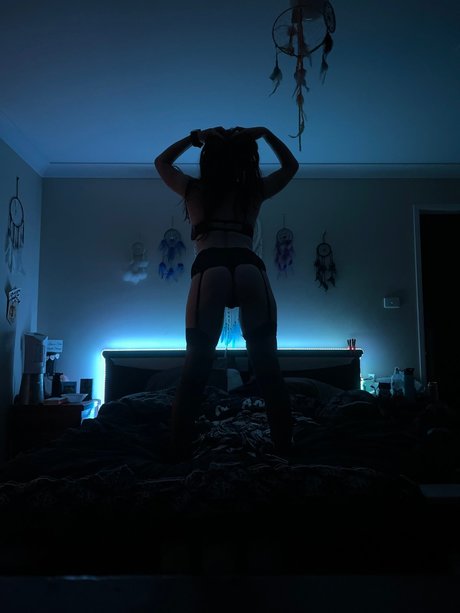 One sexy nerd VIP beautiful actress img