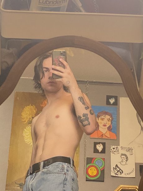 Oliver Quinn exclusive model photos