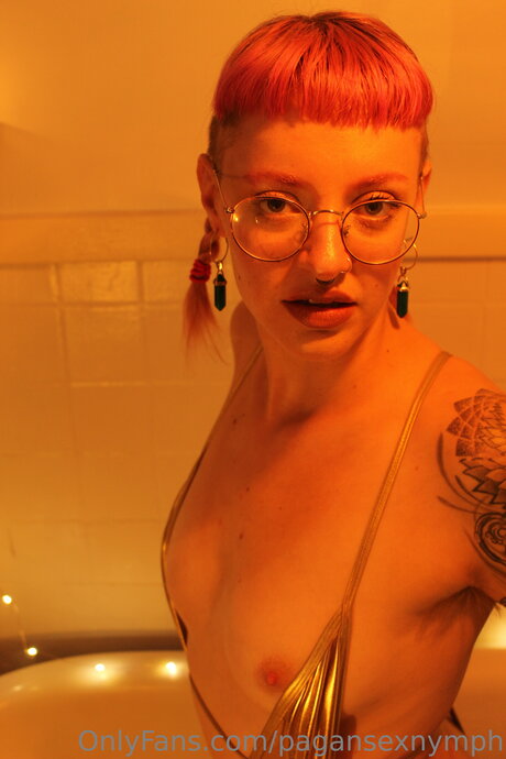 Kitten Nymph hot actress gallery