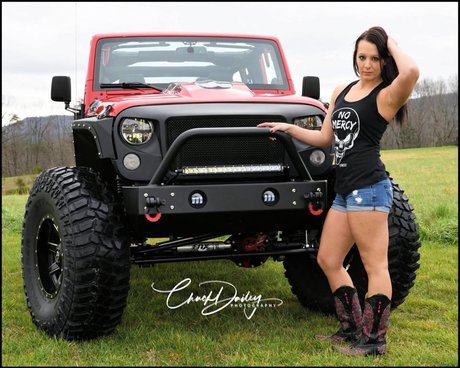 HellCat model nudes pics