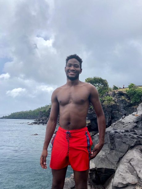 Manhori naked star pics