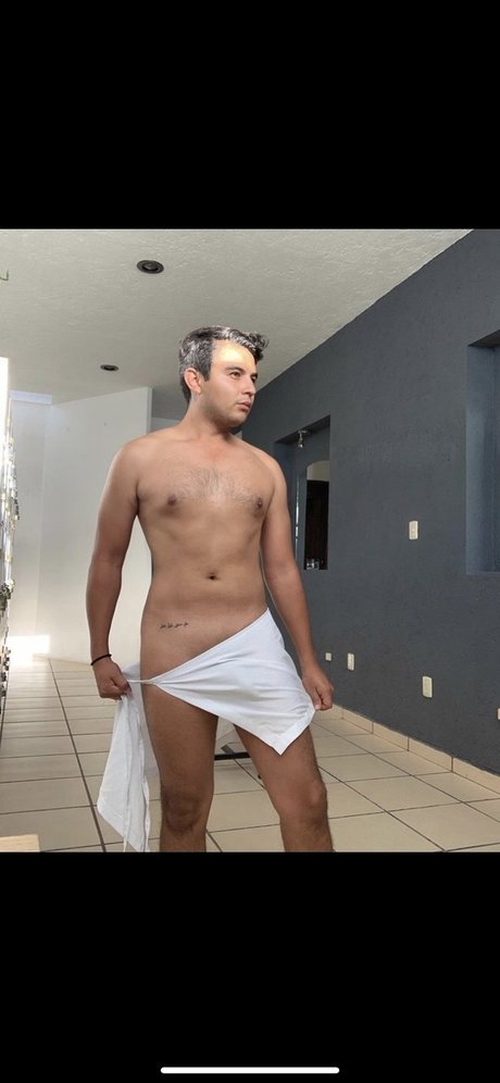 Emi Bluee pornographic model images