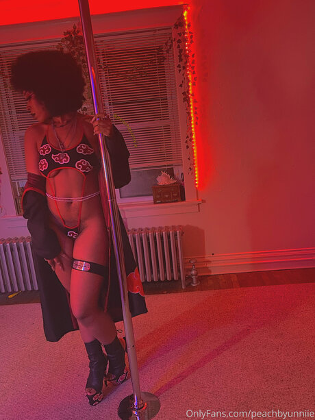 _xs FREE_ pretty model picture