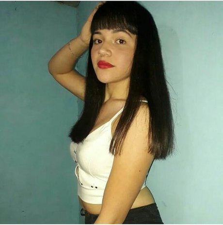 Chiara Suarez pretty actress image