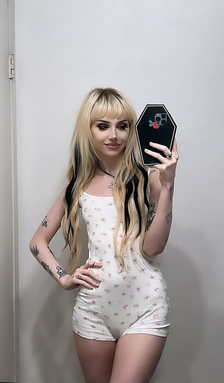 Kirsten Kaye hd star image