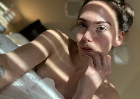 kikiwaters star sexy images