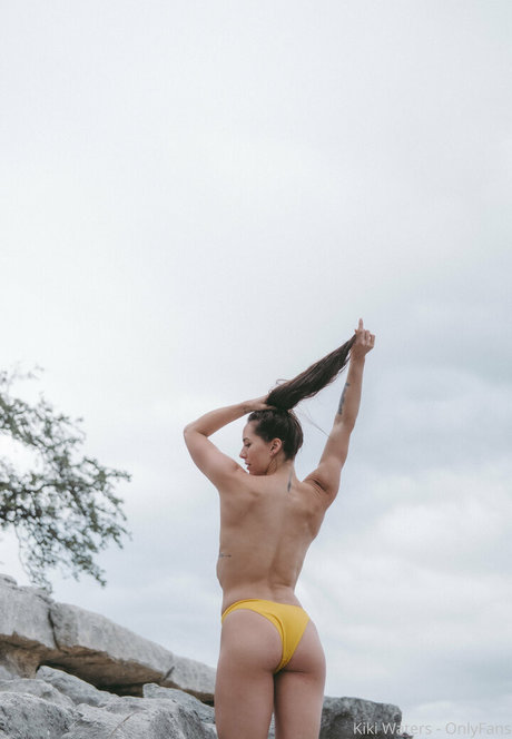 kikiwaters star art gallery