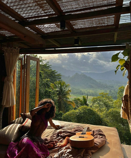 young onlyfans perfect picture