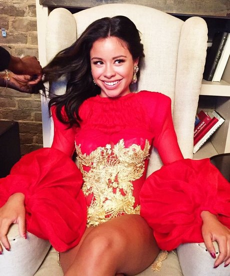 Cierra Ramirez beautiful star img