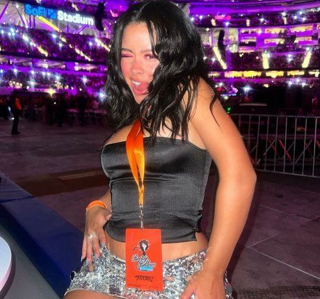 Cierra Ramirez star erotic pictures