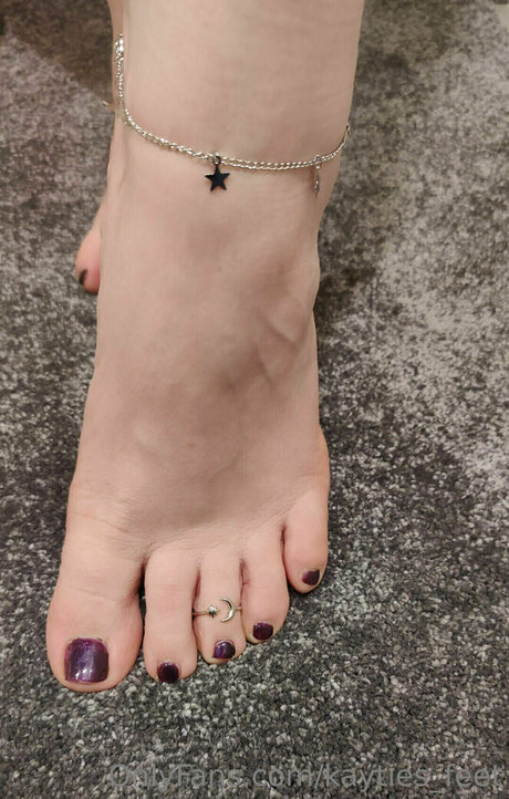 kayties feet model xxx archive