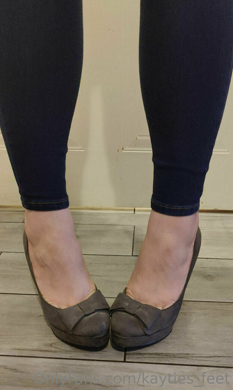 kayties feet erotic actress img