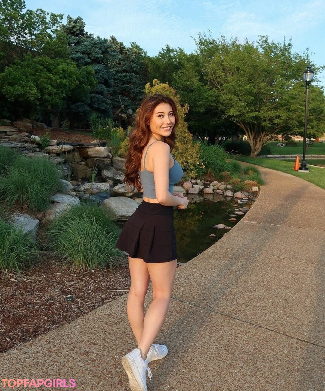 Sasha Emiri model sex photo