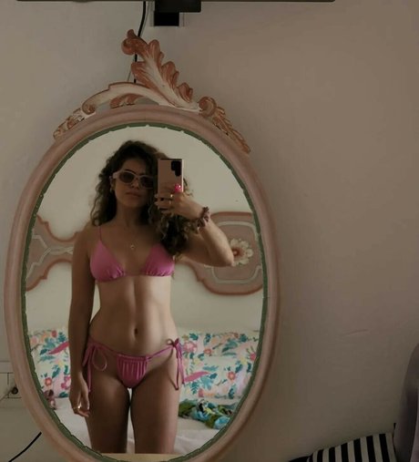 bikini model onlyfans top galleries