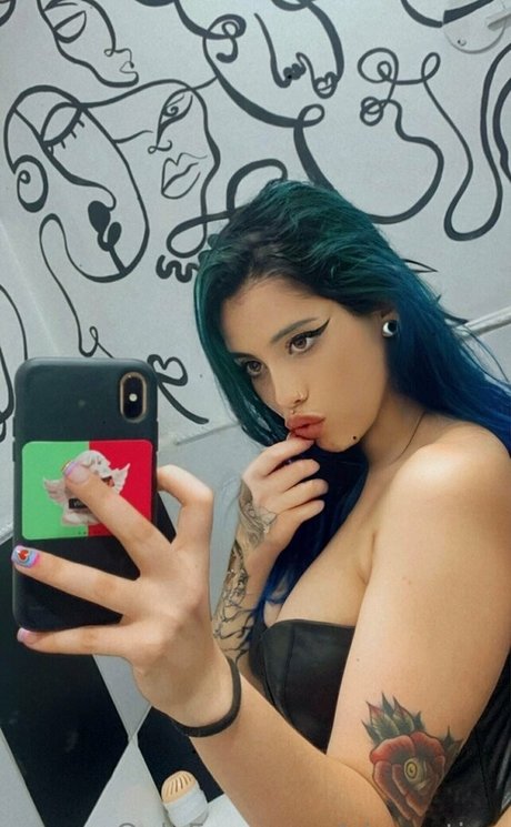 vicposting model hot pictures