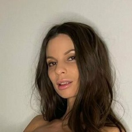 popular trans onlyfans erotic pic