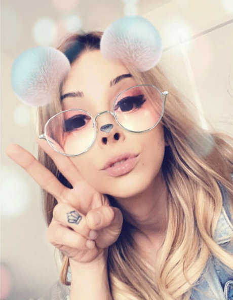 CaseyKissesXoXo top model images