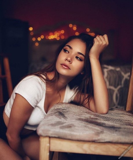 Melodi Flack exclusive star photos