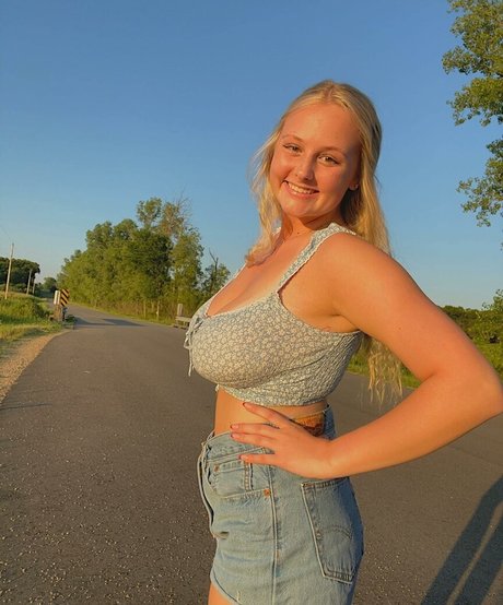 Anya Marie model art gallery