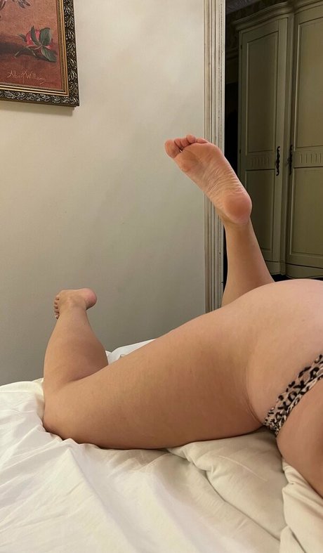 lesbian feet onlyfans sex galleries