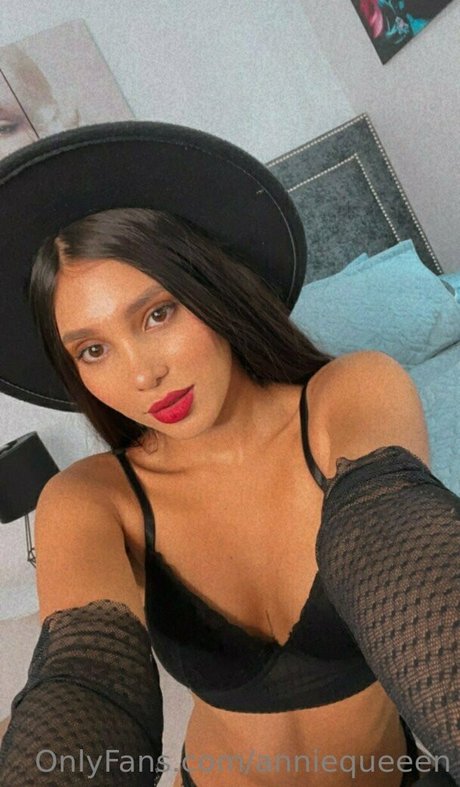 anniequeeen star hot picture