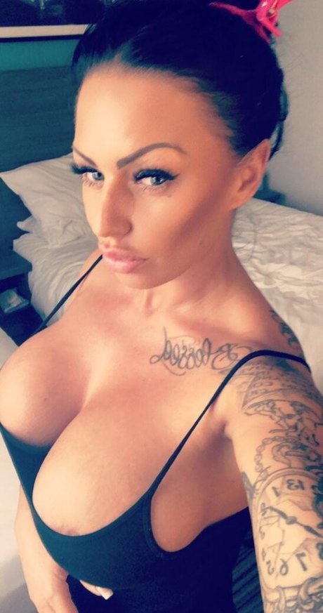 kitchen onlyfans pretty pic