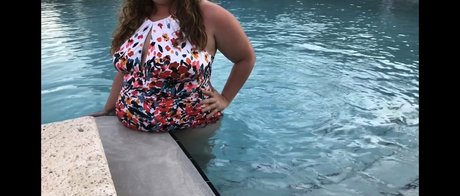 young onlyfans sexy naked image