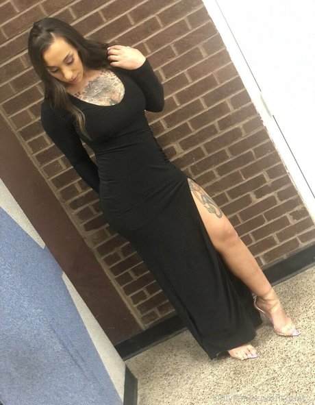 bikini model onlyfans nude pics