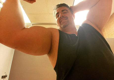 chicks with dicks onlyfans free picture