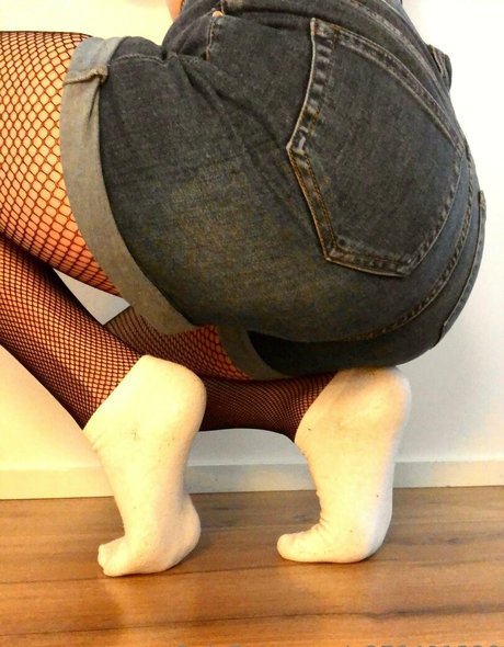 officialfeetforfun pornstar pretty image