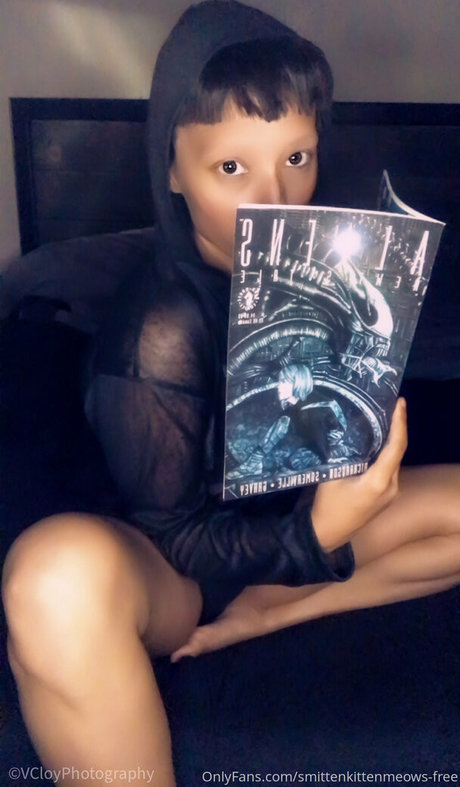 smittenkittenmeows free star erotic photo