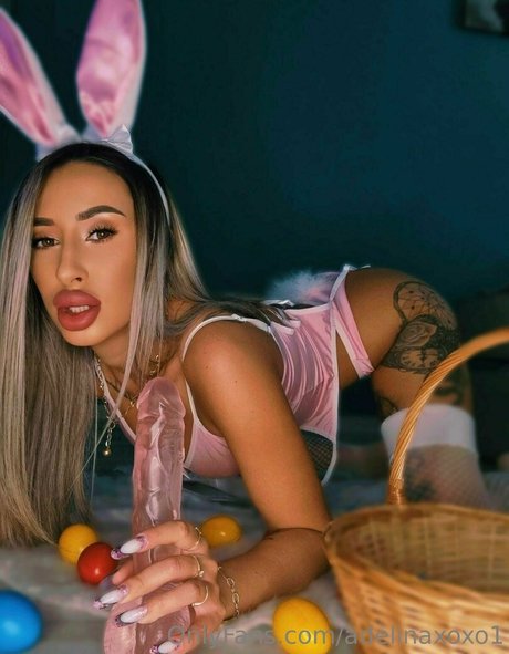 adelinaxoxo1 nice actress picture