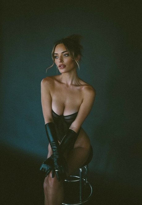 Nikki Rose pornstar pretty picture