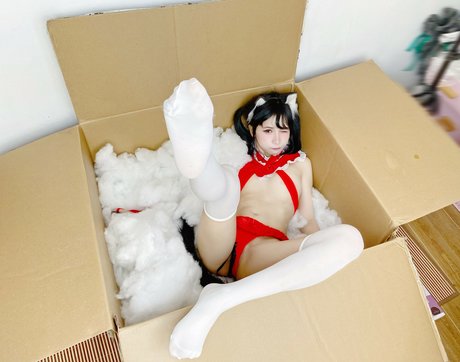 Joyce Poring best model pictures