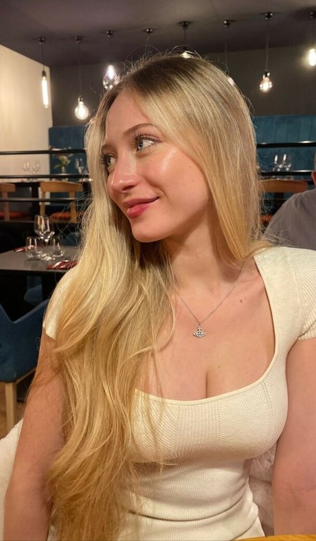 sophia ilysm star high quality photo