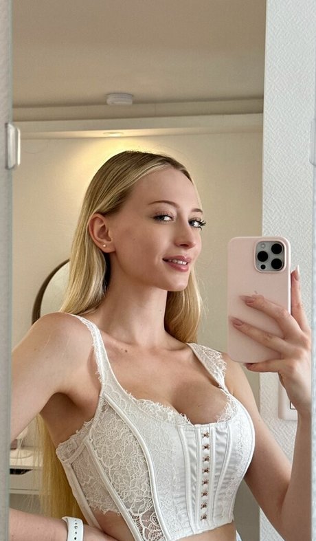 sophia ilysm art star picture